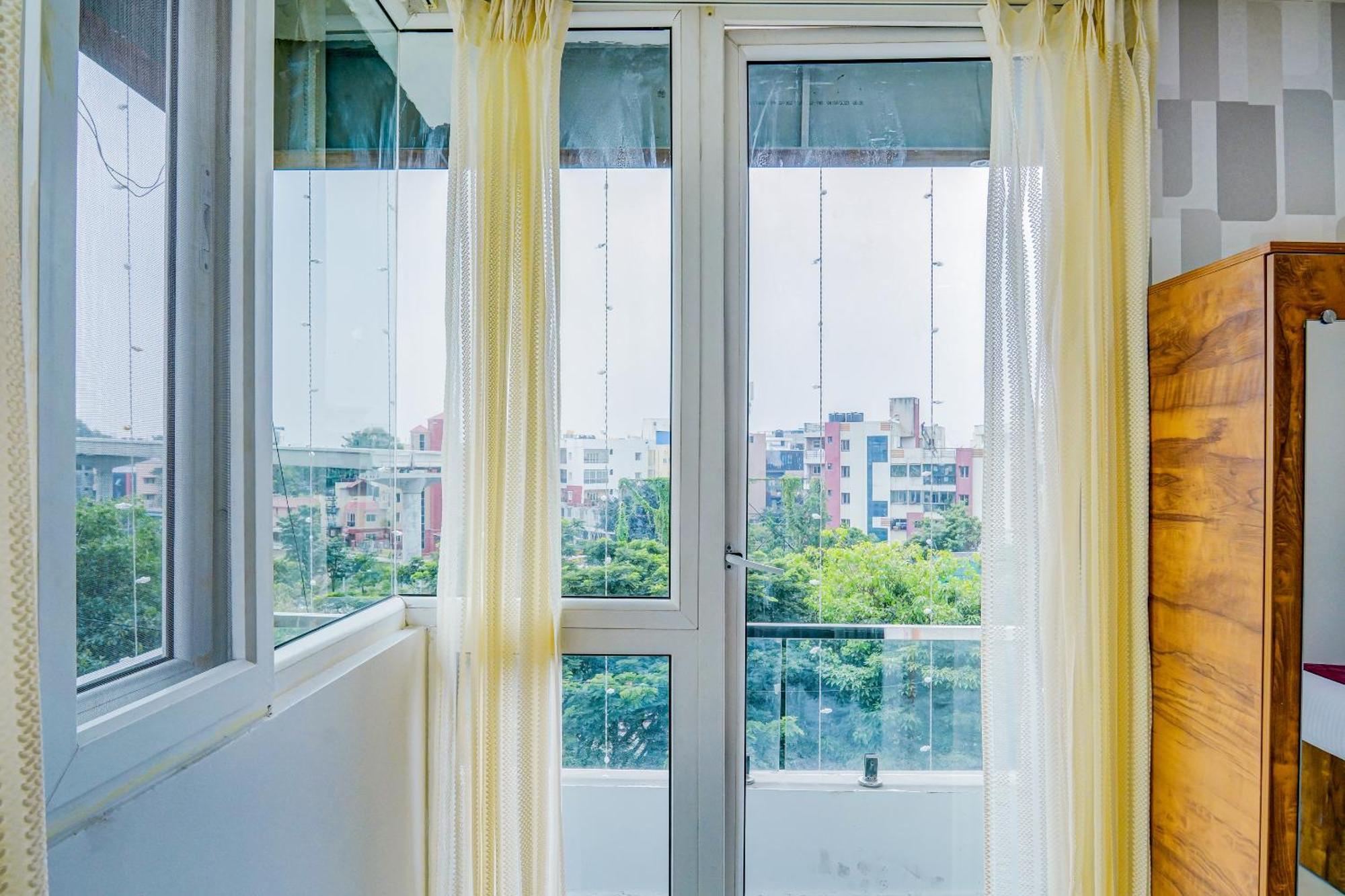 The Emerald Inn Bangalore Ngoại thất bức ảnh